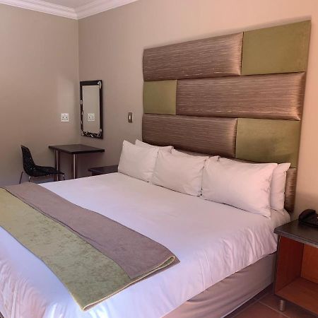 Polokwane Lodge Eksteriør bilde