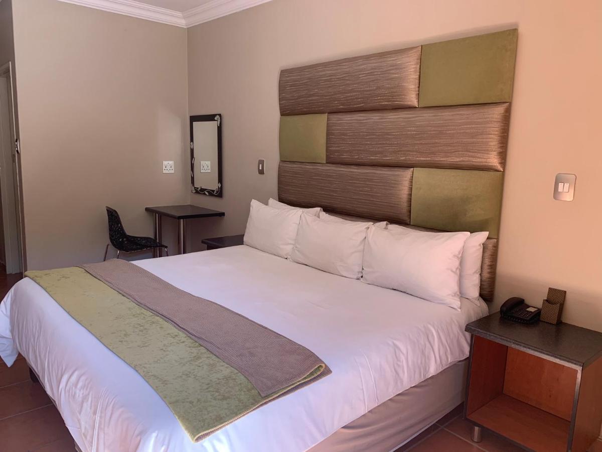Polokwane Lodge Eksteriør bilde